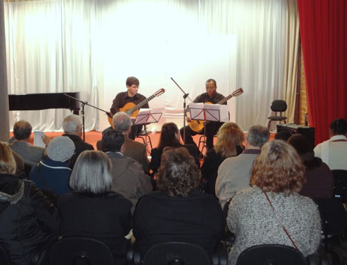 Exposição e Duo de Violões no Centro Cultural FESO Pro Arte