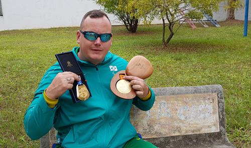 Aluno de Educação Física é medalhista de ouro nos Jogos Paralímpicos