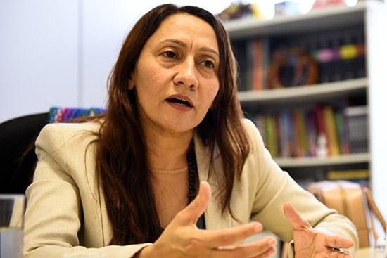 Rita Potiguara, conselheira do CNE, defende que a política educacional promova a reafirmação dos indígenas (Foto: Isabelle Araújo/MEC) 