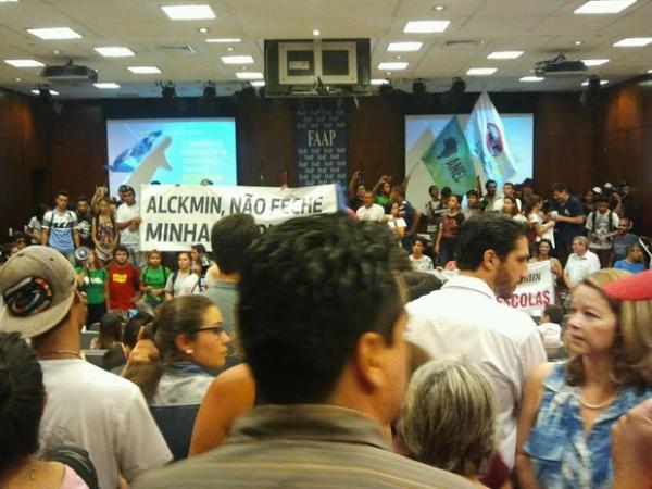  Geraldo Alckmin Protesto alunos São José dos Campos (Foto: Nicole Melhado/ G1)