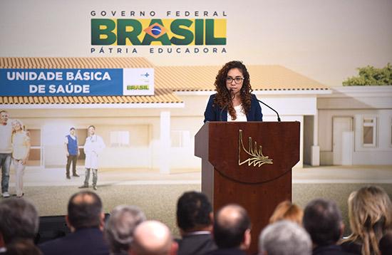 Ana Luisa, natural de Caicó (RN), estuda medicina graças ao processo de interiorização das escolas (Foto: João Neto/MEC)