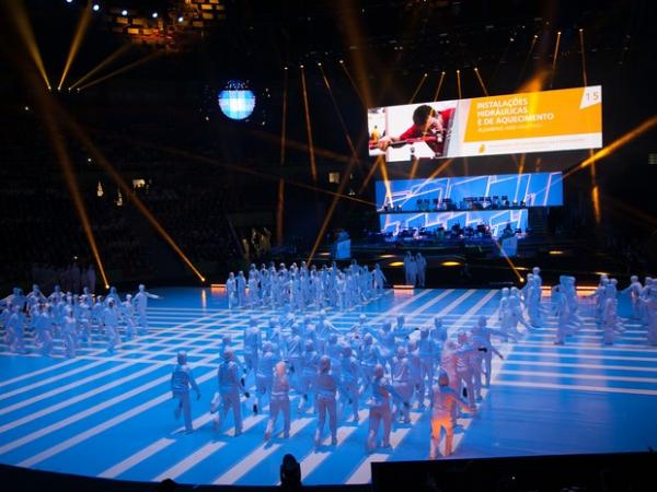 Show de abertura teve mais de 400 bailarinos (Foto: Paulo Amêndola)