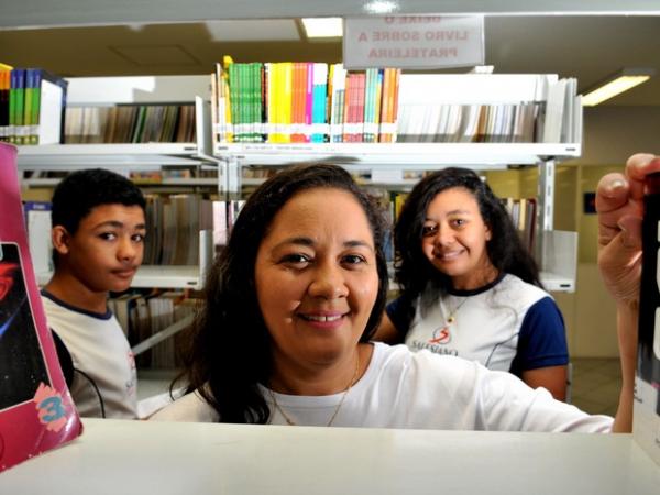 Pais são incentivados por filhos a voltar a estudar