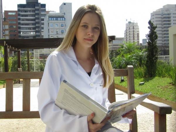 "Parece que morri na praia", diz estudante de medicina sem Fies