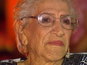 Professora de Tapiratiba, SP, faz 100 anos e ganha homenagem da cidade