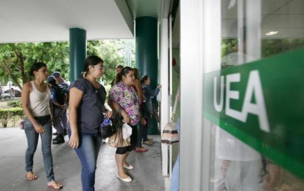 UEA abre prazo para pedido de isenção de taxas do Vestibular e SIS