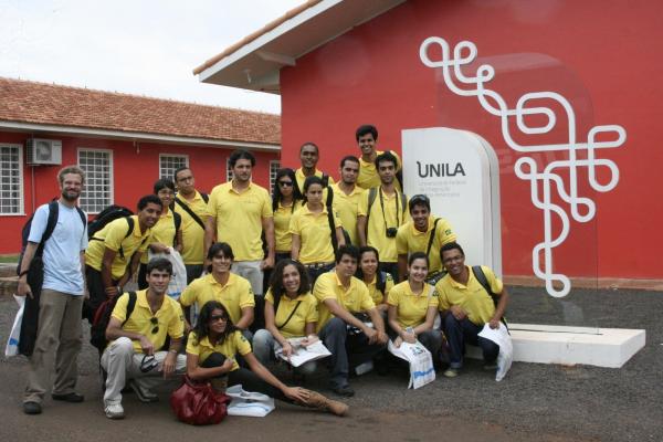 Unila abre processo seletivo para estudantes que vivem fora do Brasil